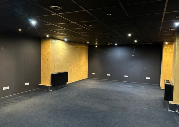 Dvojpodlažný obchodný priestor s vlastným parkovaním na prenájom - 181 m2, Údernícka ul.