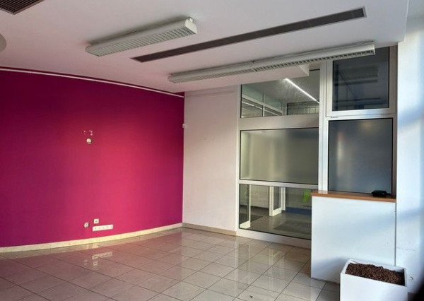 Reprezentatívny obchodno-administratívny priestor na prenájom – 137 m², Košická ulica.