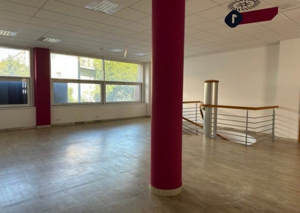 Reprezentatívny obchodno-administratívny priestor na prenájom – 137 m², Košická ulica.