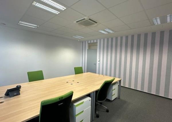 Reprezentatívne administratívne priestory na prenájom - od 18 m2, Košická ul.