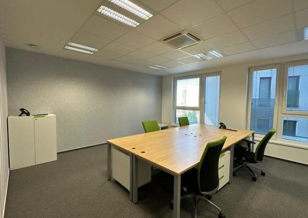 Reprezentatívne administratívne priestory na prenájom - od 18 m2, Košická ul.