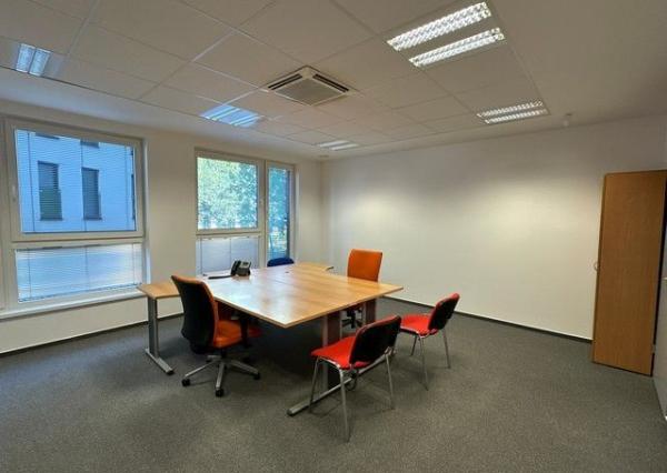 Reprezentatívne administratívne priestory na prenájom - od 18 m2, Košická ul.