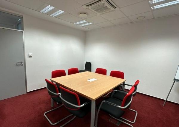 Reprezentatívne administratívne priestory na prenájom - od 18 m2, Košická ul.