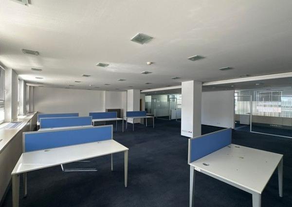 Uzavretý administratívny priestor na prenájom - 297 m2, Košická ul.