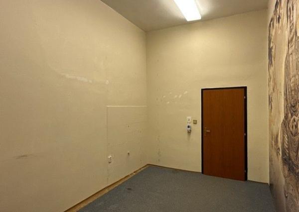 Vykurovaný nebytový priestor na prenájom - 46 m2, Panónska cesta.