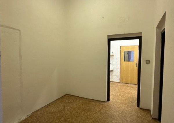 Vykurovaný nebytový priestor na prenájom - 46 m2, Panónska cesta.