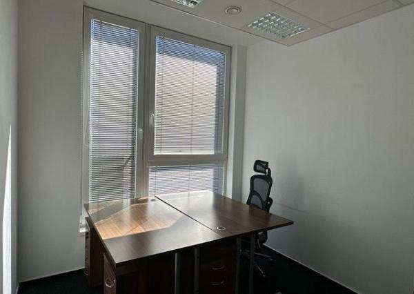 Reprezentatívny administratívny priestor na prenájom - 360 m2, Košická ul.