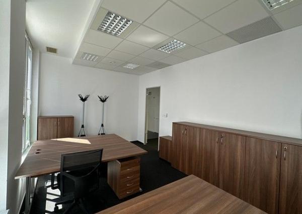 Reprezentatívny administratívny priestor na prenájom - 360 m2, Košická ul.