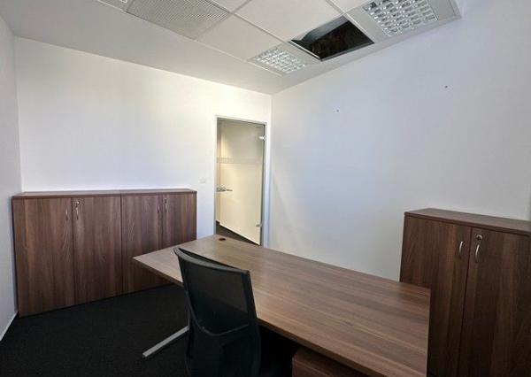 Reprezentatívny administratívny priestor na prenájom - 360 m2, Košická ul.