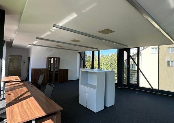 Reprezentatívny administratívny priestor na prenájom - 360 m2, Košická ul.
