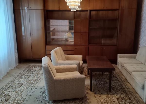 Predaj rodinného domu – Topoľčany Priestranný, útulný a v skvelej lokalite. Miesto, kde sa budete cítiť ako doma od prvého dňa.