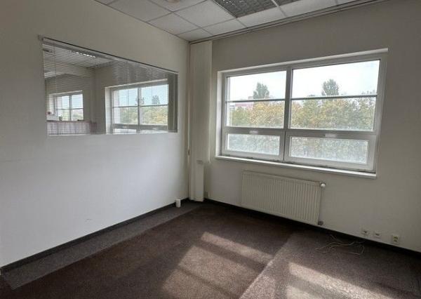 Administratívny priestor na prenájom - 43,05 m2, Tomášikova ul.