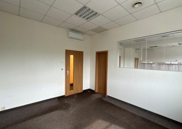 Administratívny priestor na prenájom - 43,05 m2, Tomášikova ul.