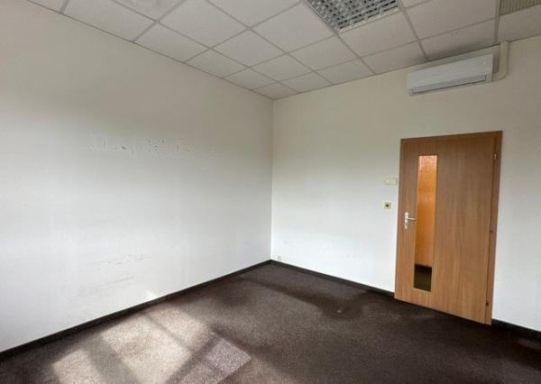 Administratívny priestor na prenájom - 43,05 m2, Tomášikova ul.
