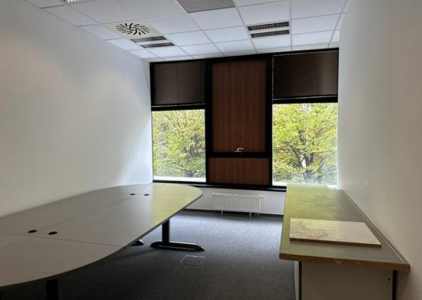 Kancelária v budove OMNIPOLIS na prenájom - 20,15 m2, ul. Trnavská cesta