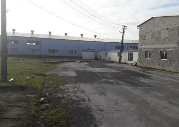 Predám výrobno-skladovací areál, 25km od NR, Obsolovce.