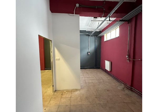 Vykurovaný skladový priestor s prívodom vody - 62 m2, Kopčianska ul.