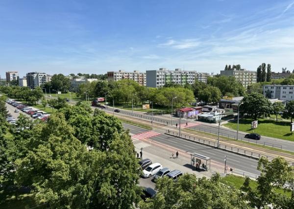 1,5i byt s lodžiou na prenájom - 42 m2, Súmračná ul.