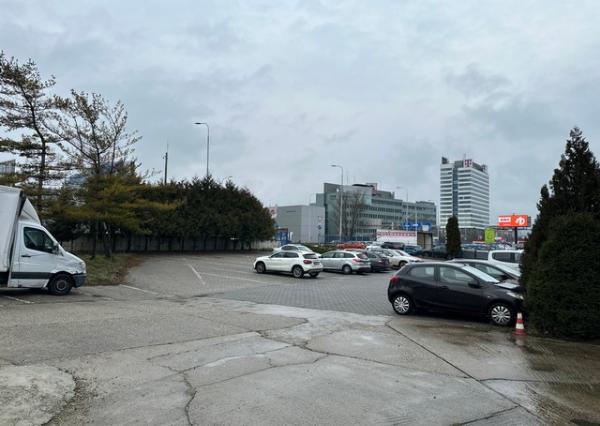 Skladovo-servisný priestor na prenájom - 154 m2, Bajkalská