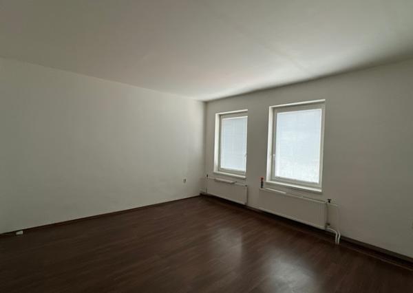 Kancelárske priestory na prenájom - od 15 m2, Bajkalská ul.