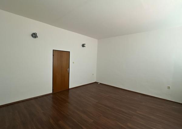 Kancelárske priestory na prenájom - od 15 m2, Bajkalská ul.