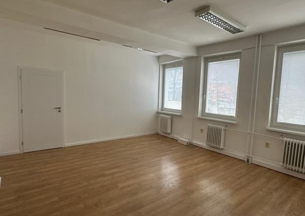 Kancelárske priestory na prenájom - od 15 m2, Bajkalská ul.