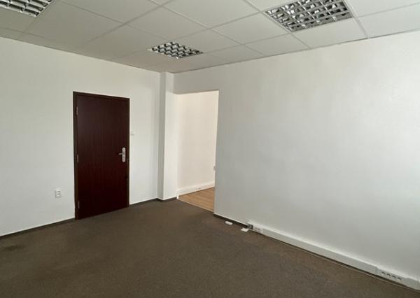 Kancelárske priestory na prenájom - od 15 m2, Bajkalská ul.