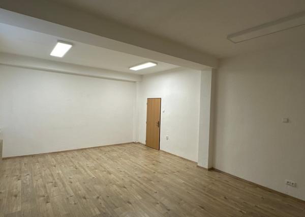 Kancelárske priestory na prenájom - od 15 m2, Bajkalská ul.