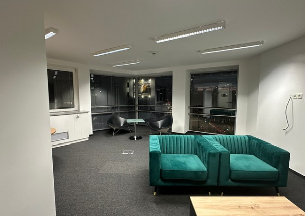 Kancelárske priestory v BBC1 na prenájom - od 22 m2, Plynárenská ul.