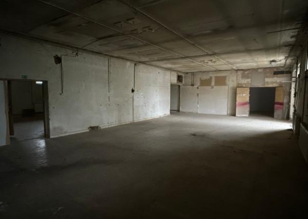 Skladovo-výrobný priestor na prenájom - 544 m2, Nádražná ul.