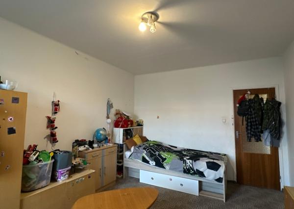 Priestranný 4-izbový byt s lodžiou – 105,6 m², Športová ul.