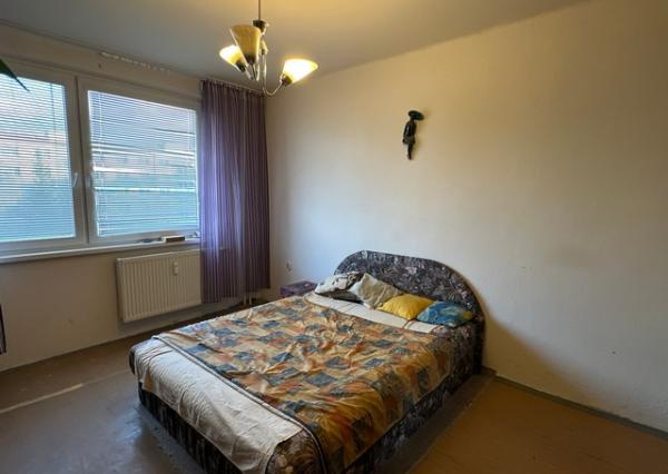 Priestranný 4-izbový byt s lodžiou – 105,6 m², Športová ul.