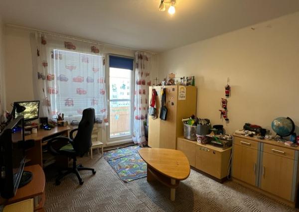 Priestranný 4-izbový byt s lodžiou – 105,6 m², Športová ul.