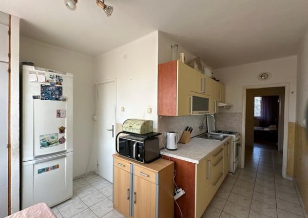 Priestranný 4-izbový byt s lodžiou – 105,6 m², Športová ul.