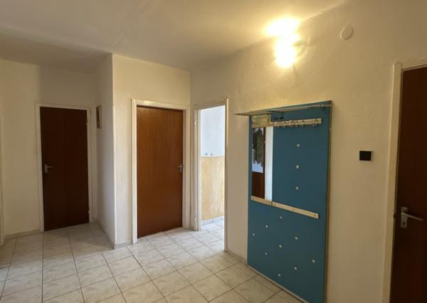 Priestranný 4-izbový byt s lodžiou – 105,6 m², Športová ul.