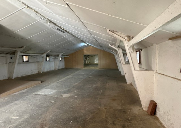 Skladovo-výrobný priestor na prenájom - 440 m2, Poľovnícka ul.