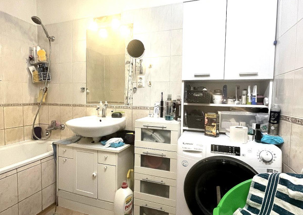 Predám 2-izbový byt v centre Nitry – 58 m² balkón