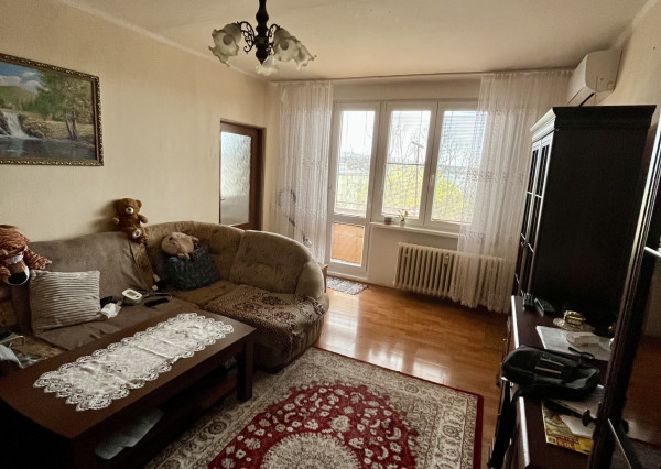 Predám 2-izbový byt v centre Nitry – 58 m² balkón