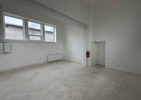 Skladovo prevádzkový priestor na prenájom - 166 m2, Odborárska ul.