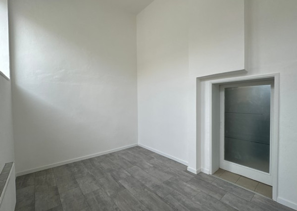 Skladovo prevádzkový priestor na prenájom - 166 m2, Odborárska ul.