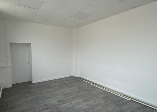 Skladovo prevádzkový priestor na prenájom - 166 m2, Odborárska ul.