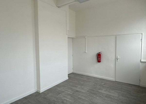 Skladovo prevádzkový priestor na prenájom - 166 m2, Odborárska ul.