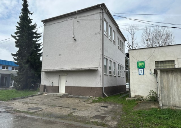 Skladovo prevádzkový priestor na prenájom - 166 m2, Odborárska ul.