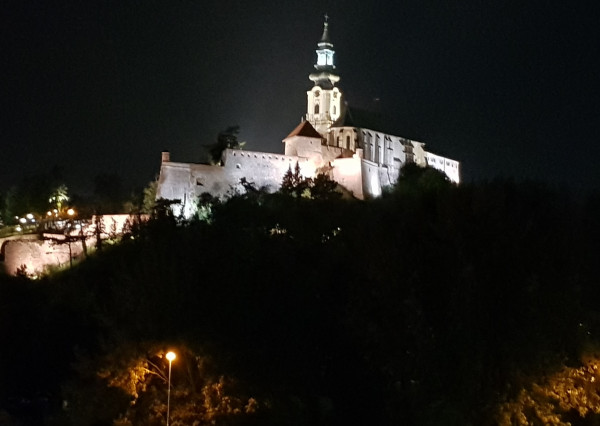 Predám komerčnú budovu v Nitre.