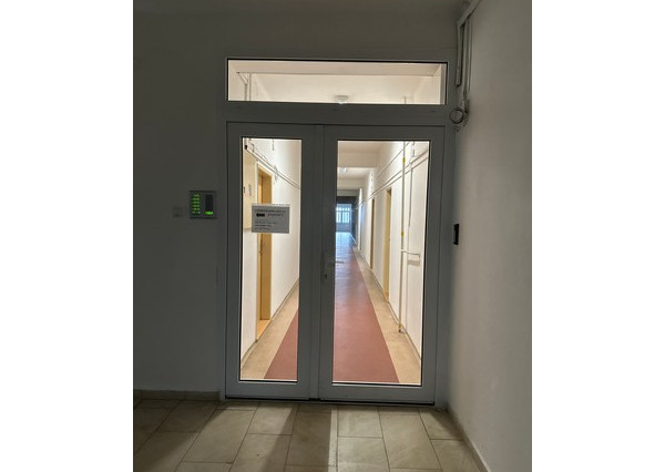 Kancelárske priestory s umývadlom na prenájom - od 18 m2, Bojnická ul.