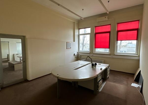 Administratívny celok na prenájom - 475 m2, Bojnická ul.