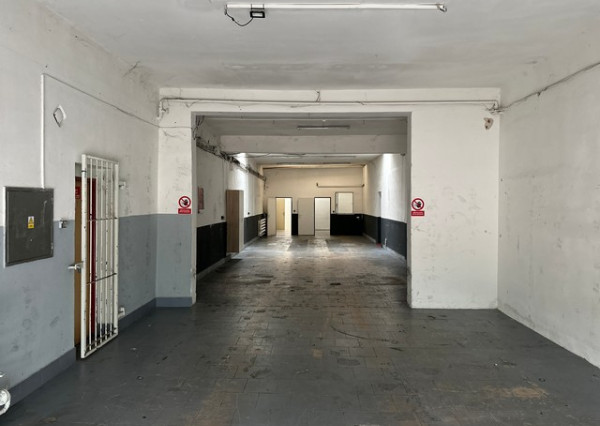 Skladovo-výrobný priestor s priamym vstupom na prenájom - 182 m2, Panónska cesta