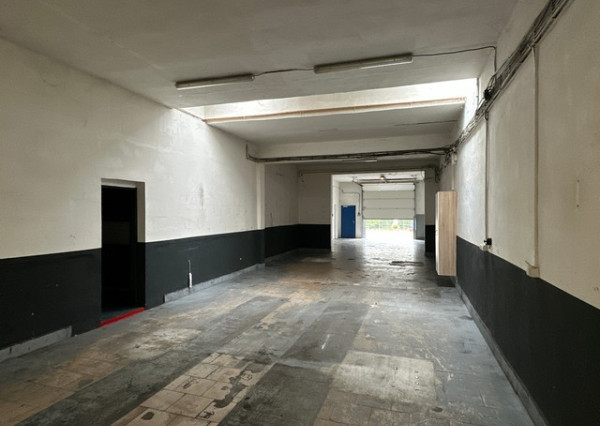 Skladovo-výrobný priestor s priamym vstupom na prenájom - 182 m2, Panónska cesta