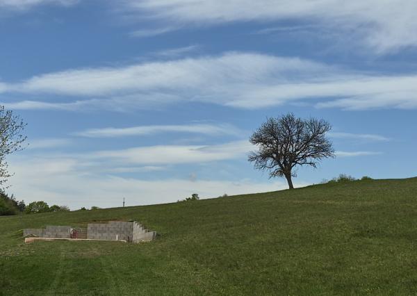 Predám stavebný pozemok Jedľové Kostoľany + stavebné povolenie.