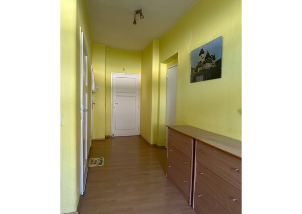 Podpivničený 3i dom s veľkým pozemkom vo Vajnoroch